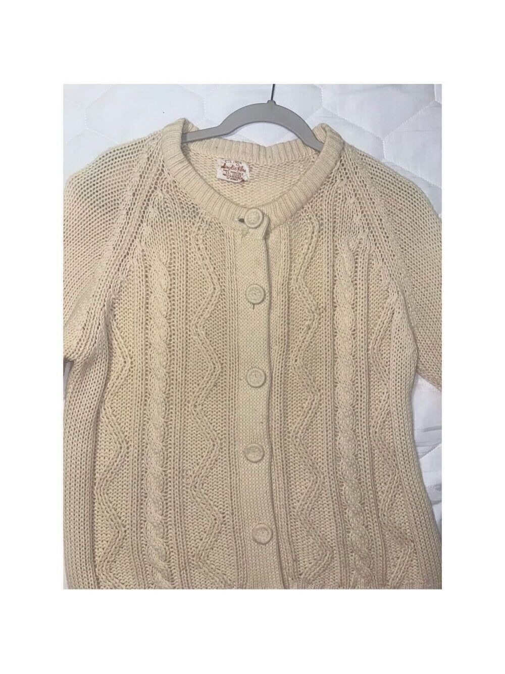 Virgin Acrylic Fiber sweater made in Korea crochet buttons size medium cream - Picture 3 of 11